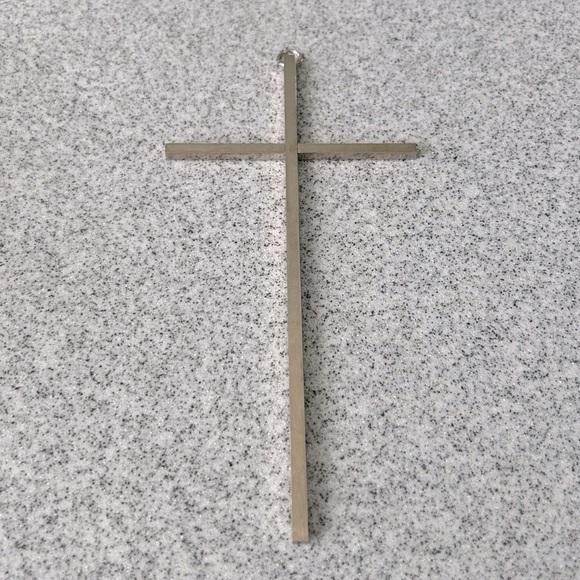 CROSS Contemporary Modern Silver color Metal Wall hanging Home decor Like new - Picture 7 of 10